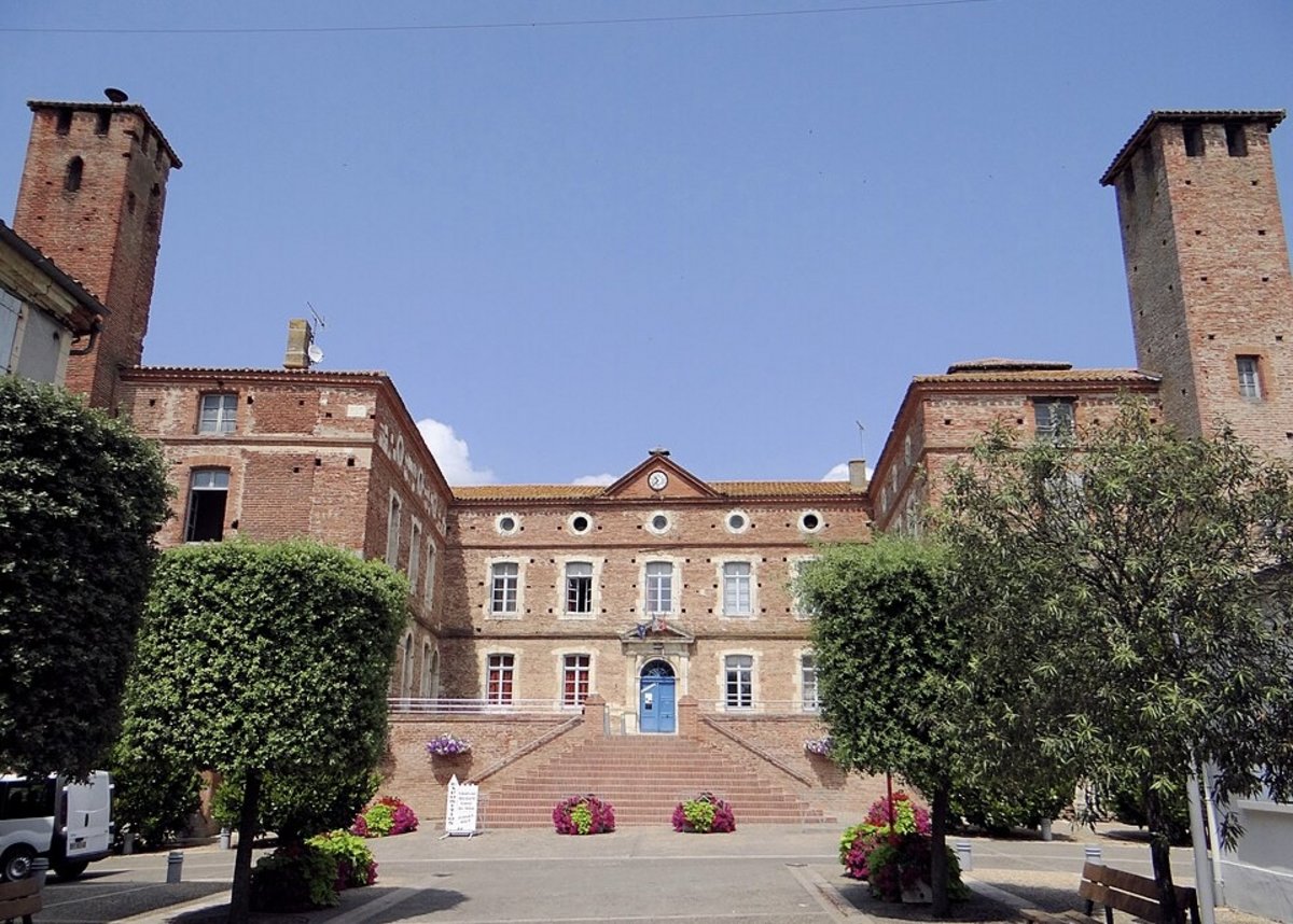 mairie de saint nicolas de la grave